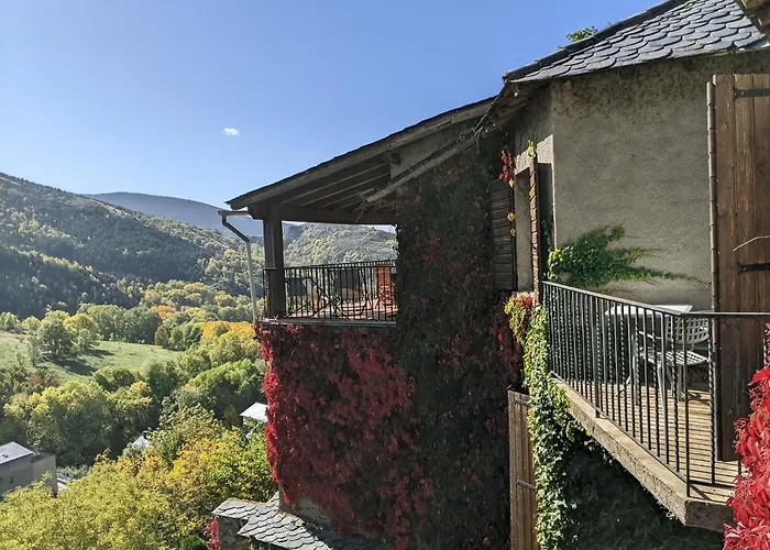 Atalaya - Montserrat Figueras - Gite Pour 8 Personnes - 4 Chambres En Suite - Piscine